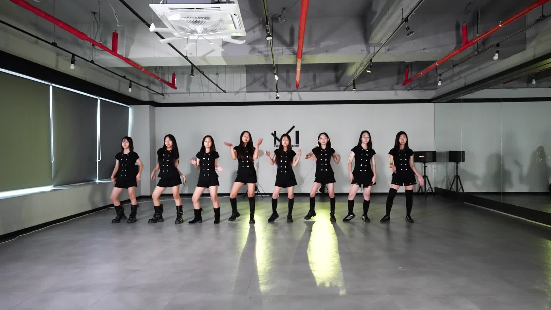 Yuseong Branch Broadcast Dance: Elementary Hobby Class Covers aespa's 'Lemonade'