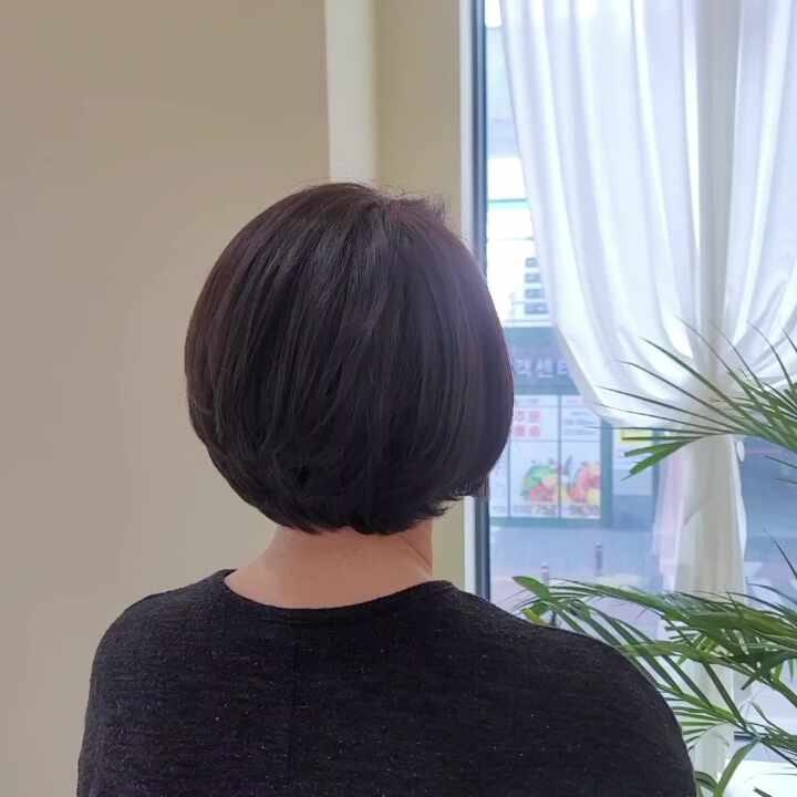 보브 단발 디자인에 볼륨매직 더하기