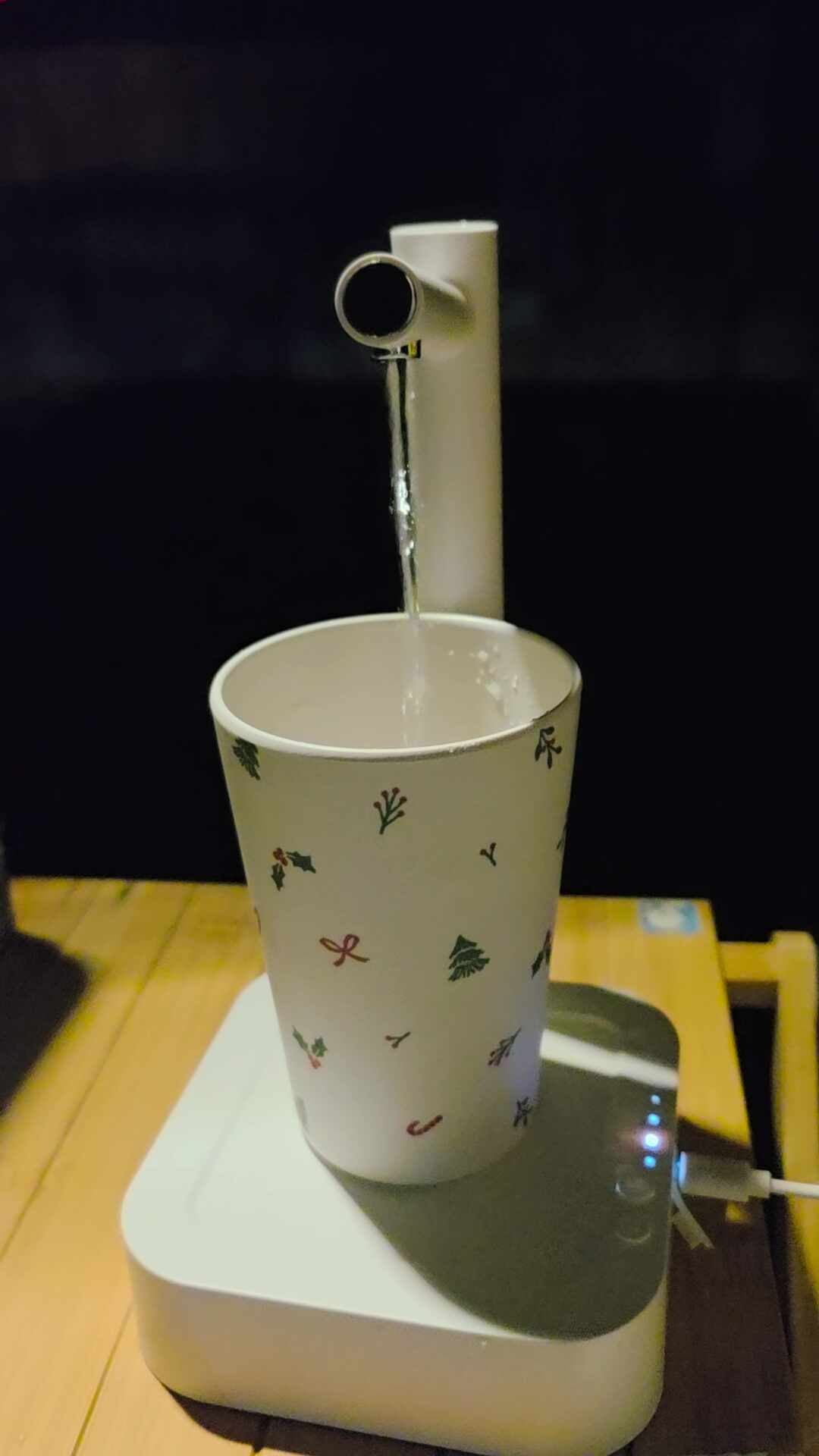 캠핑장에서 써보니 더 편했던 워터 디스펜서 Smart Table Water Dispenser