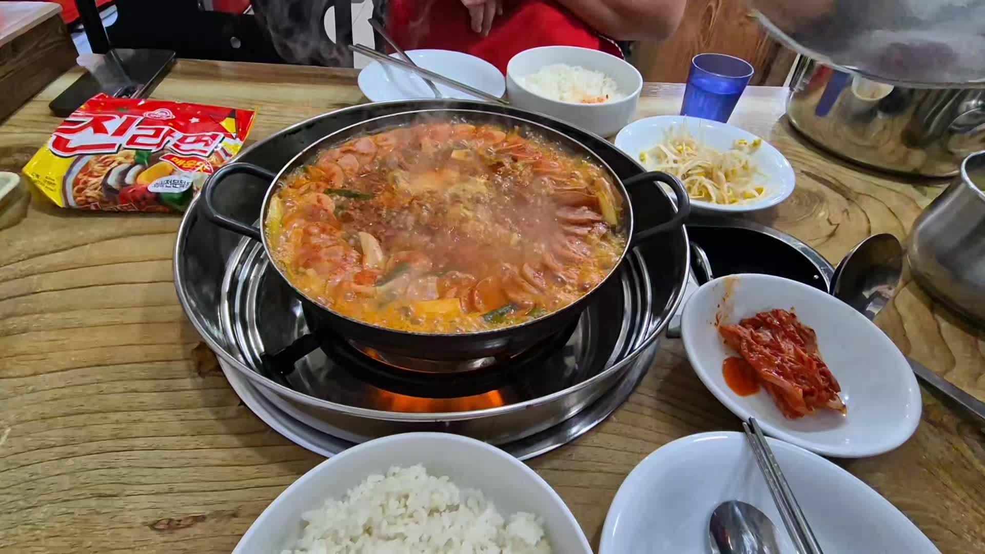 인계동 이나경송탄부대찌개 맛집, 나혜석거리 근처 수원 부대찌개 맛집 추천