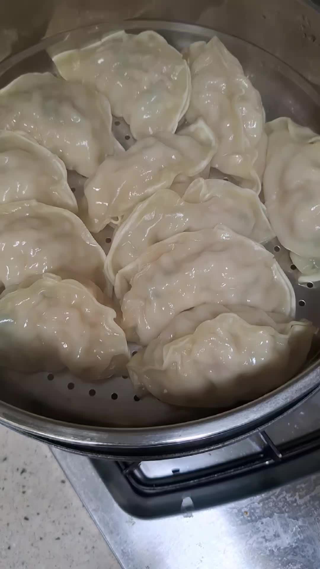 시판 만두보다 반의 반 가격으로! | 속이 편안하고 맛있는 '즉석 김치만두' 만들기 (황금레시....