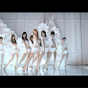 소녀시대 뉴초콜릿폰CF, 초콜릿러브 뮤직비디오