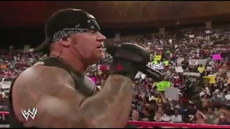 2002년 8월19일 WWE RAW [풀영상] (더 락 vs 트리플H!) : 네이버 블로그