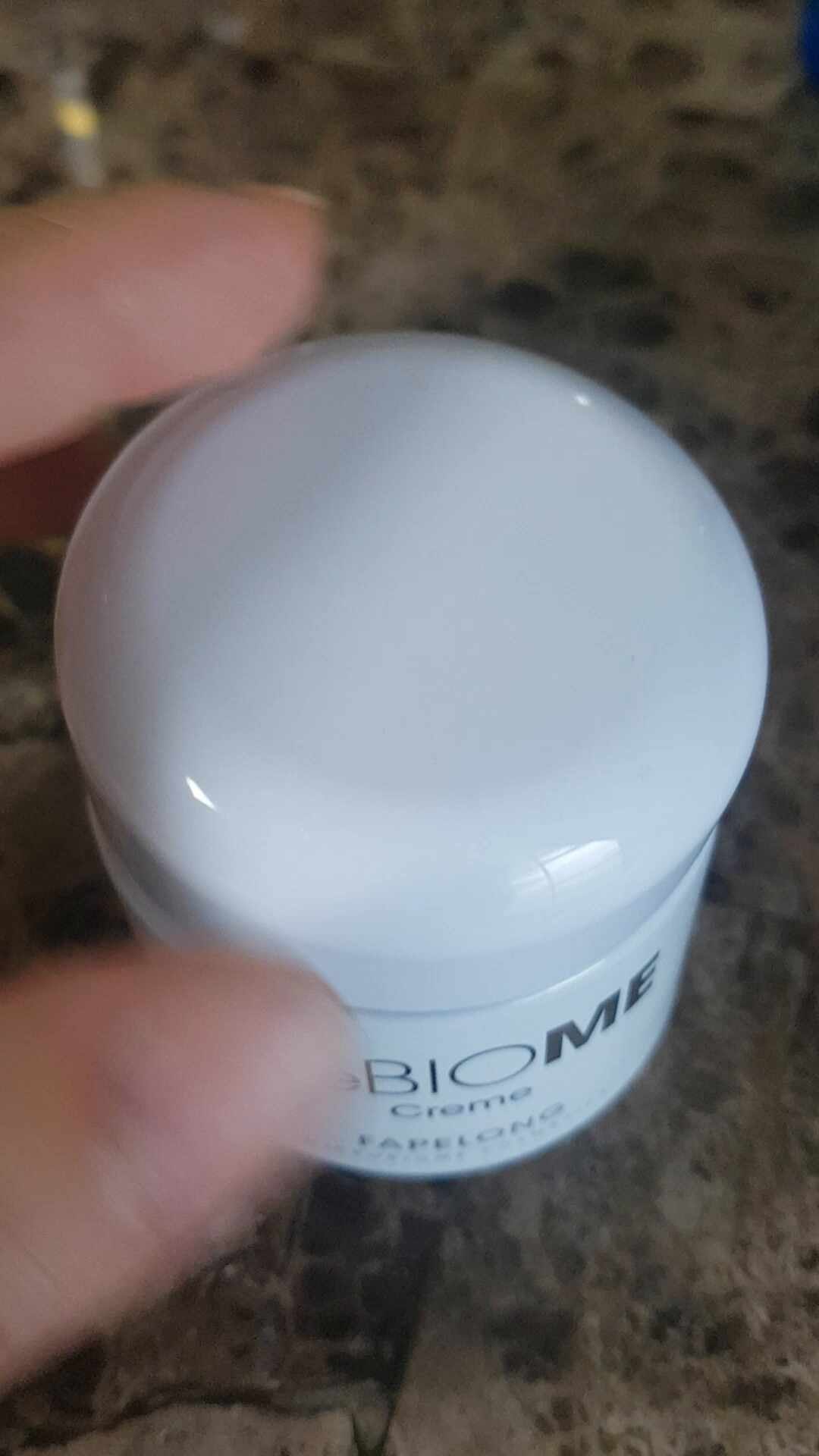 SmartStore review media