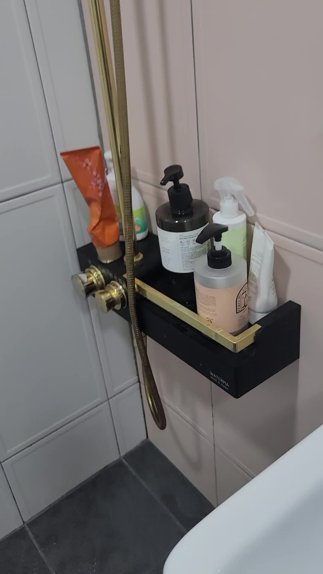 SmartStore review media