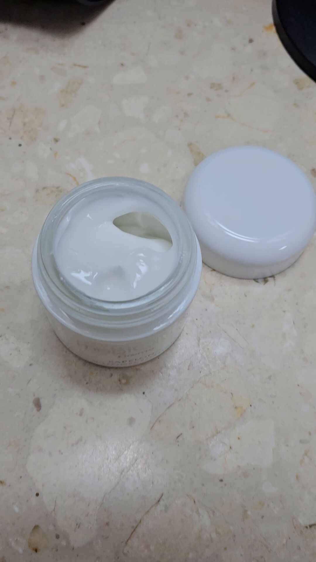 SmartStore review media