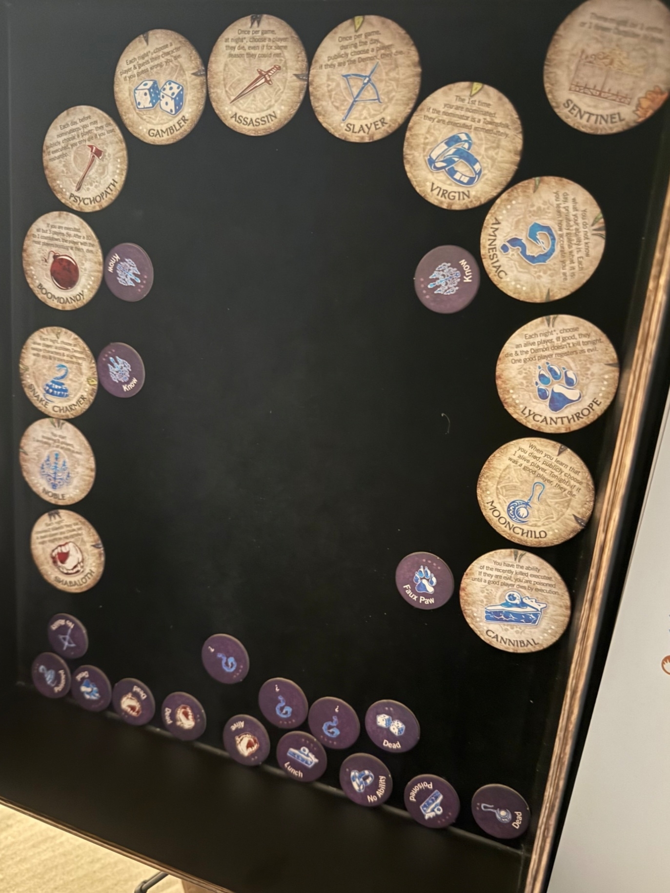 첨부된 사진 첨부된 사진