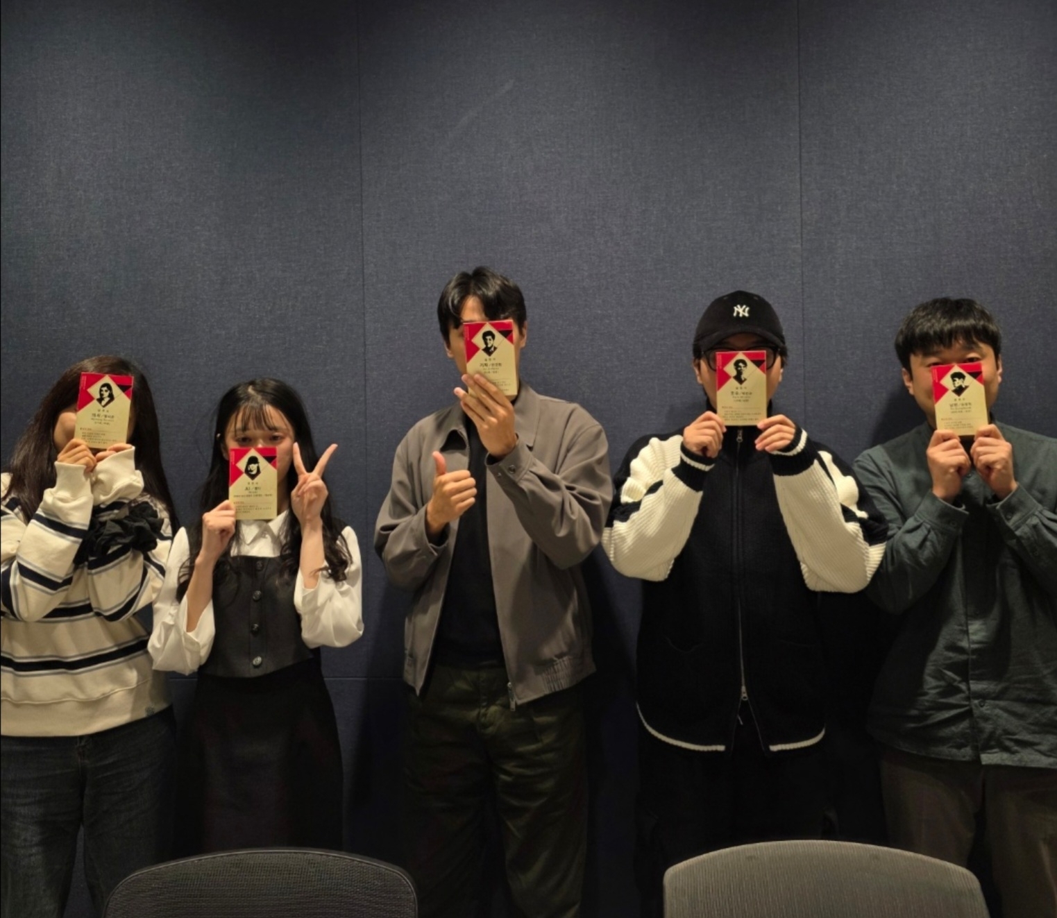 첨부된 사진 첨부된 사진