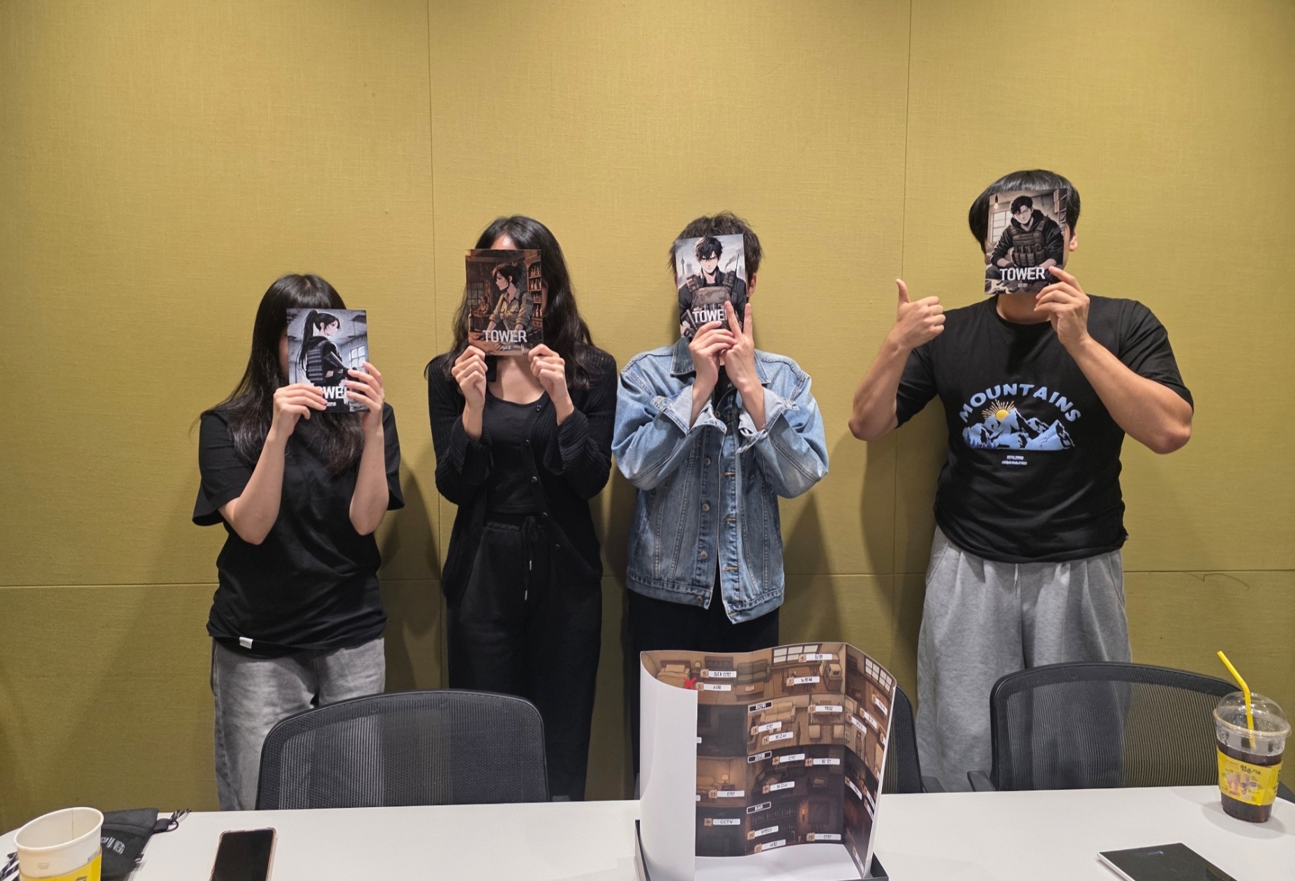 첨부된 사진 첨부된 사진