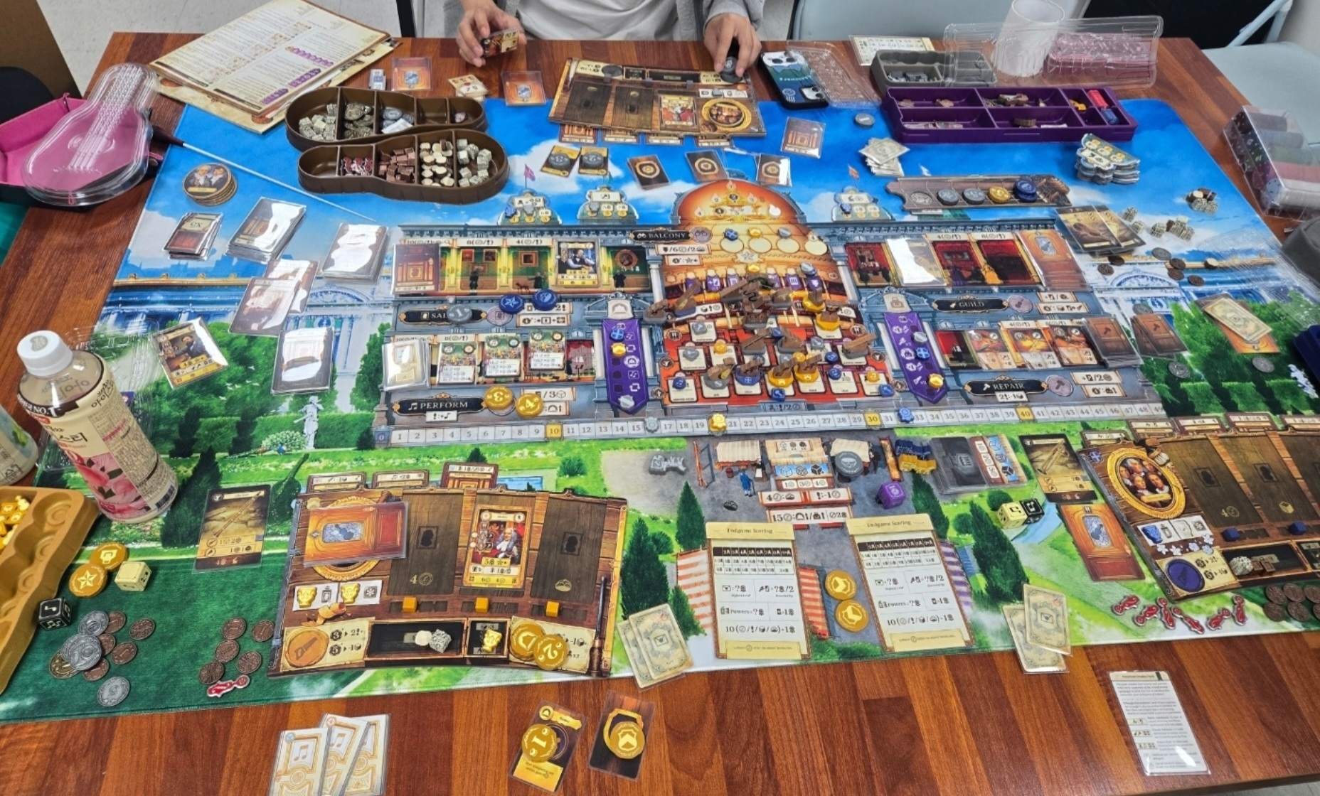 첨부된 사진 첨부된 사진