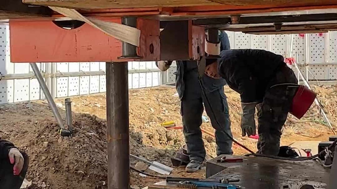 하이드로잭파일 강관압입파일 장비 지내력100톤 무소음 무진동 기초파일 시공가능 - 네이버 TV