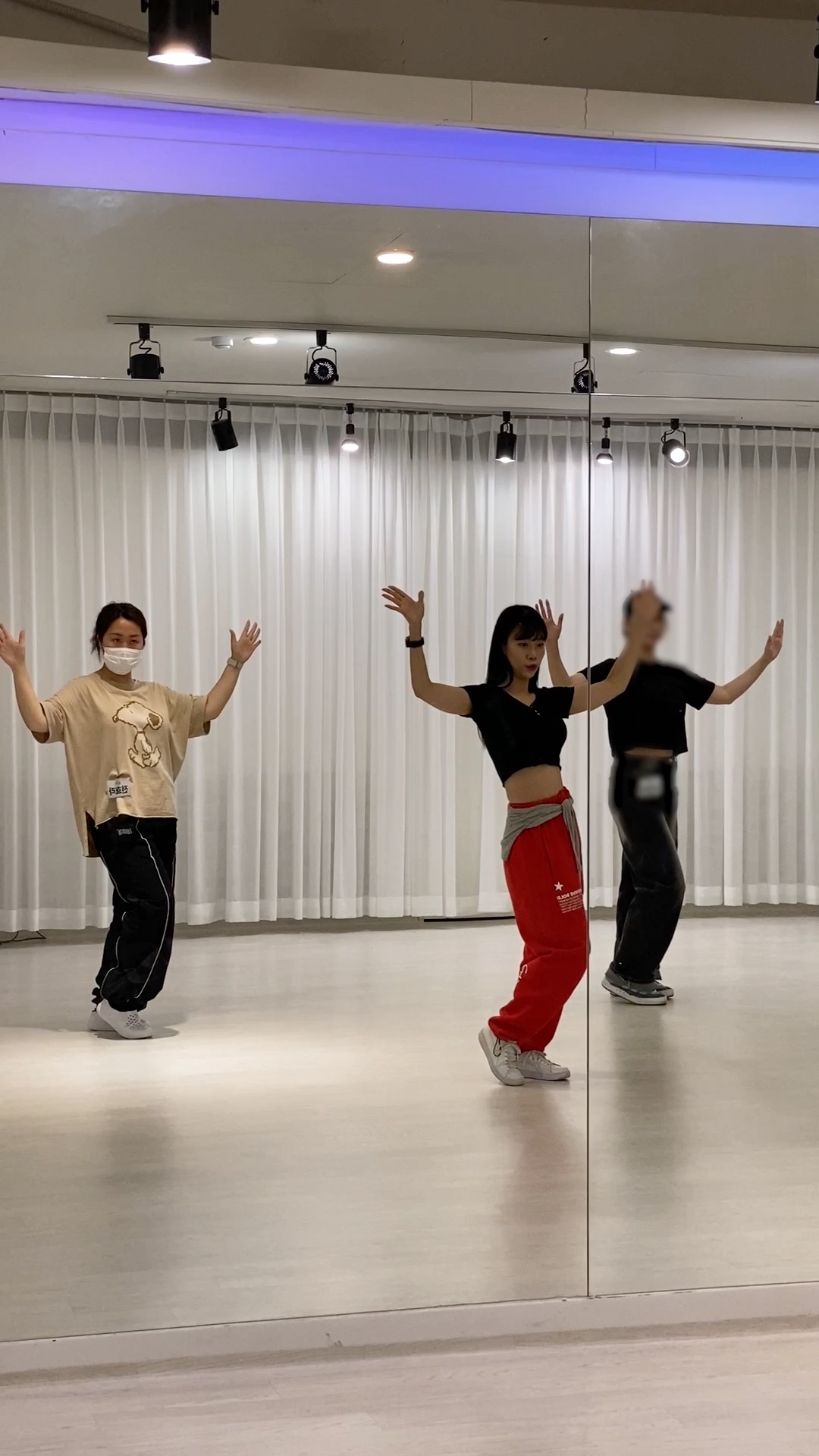 2번째 스튜디오 사진