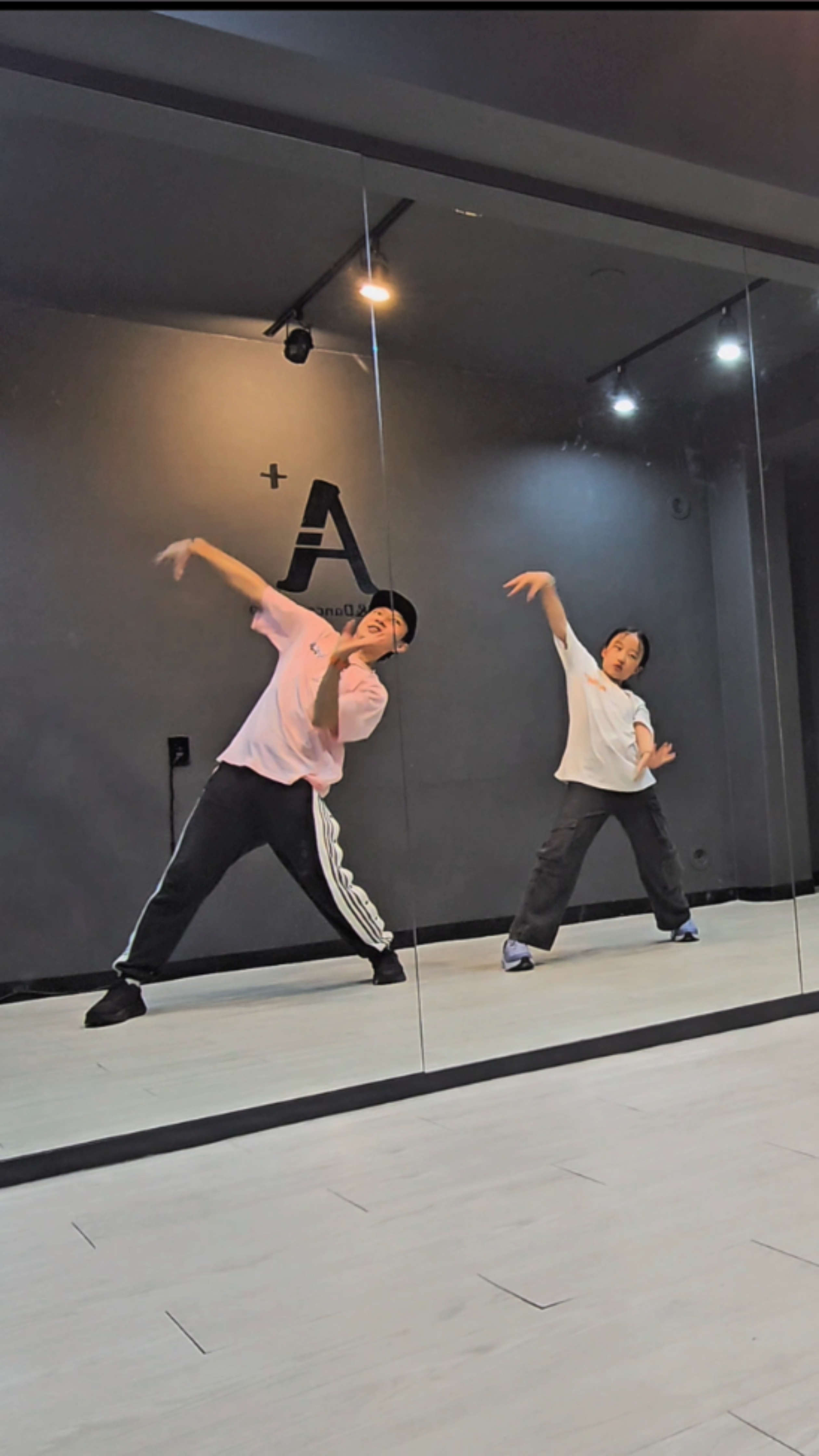 2번째 스튜디오 사진