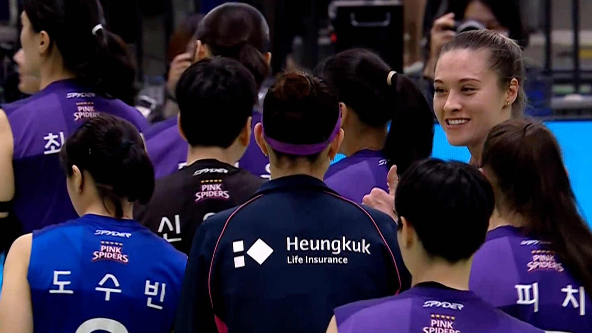 '시즌 두 번째 셧아웃 승!' 흥국생명, 현대건설에 3-0 승리!