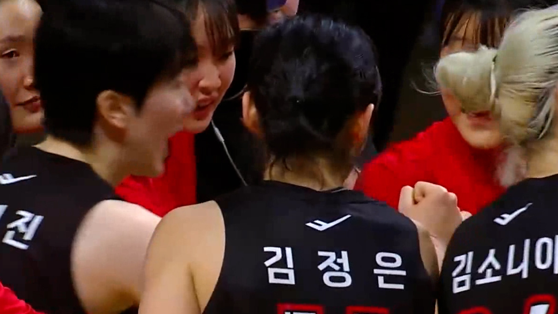 '15점 차 뒤집었다!' BNK 썸, 삼성생명 상대로 짜릿한 역전승!