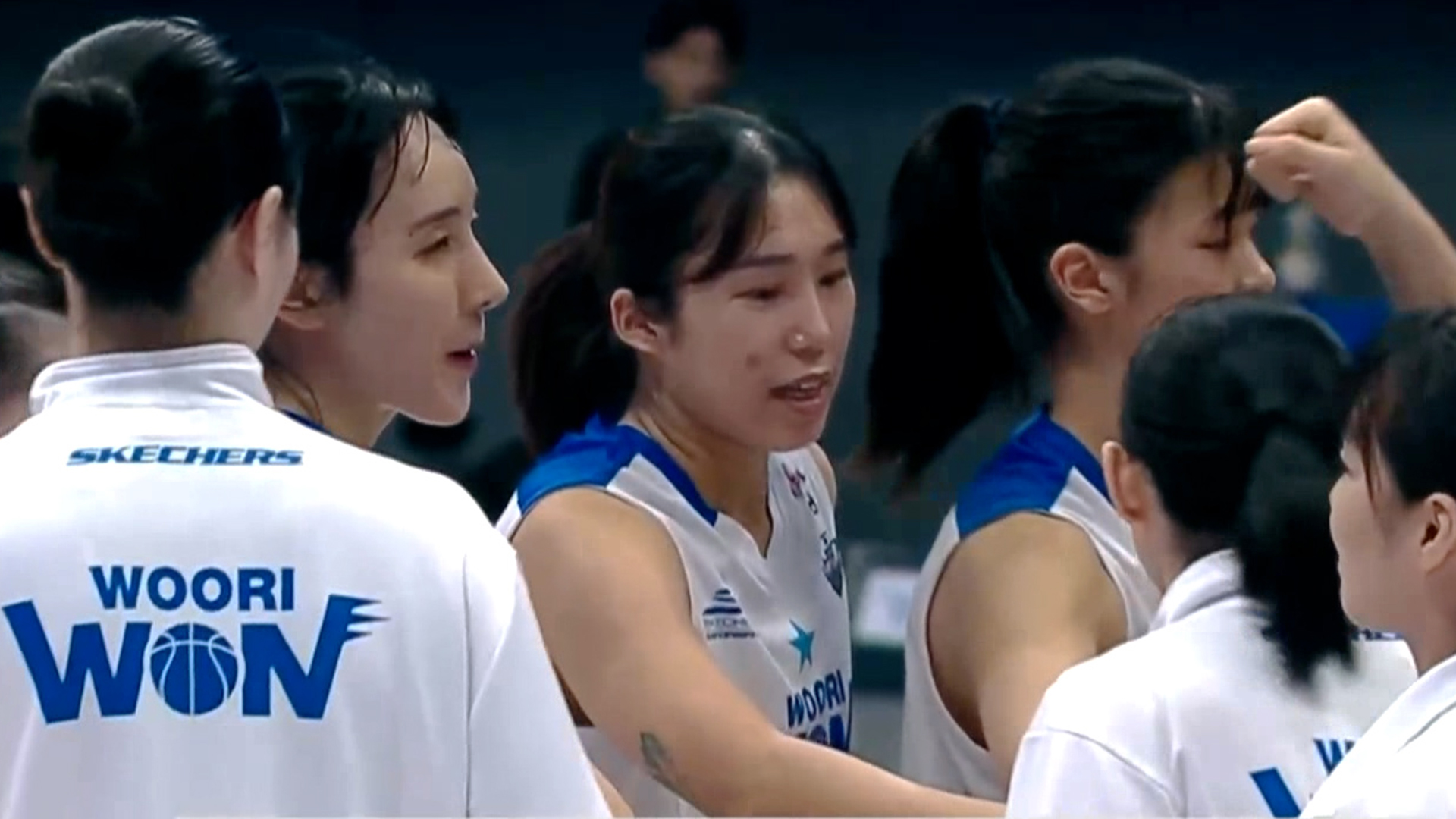 우리은행, 신한은행 꺾고 시즌 첫 3연승!