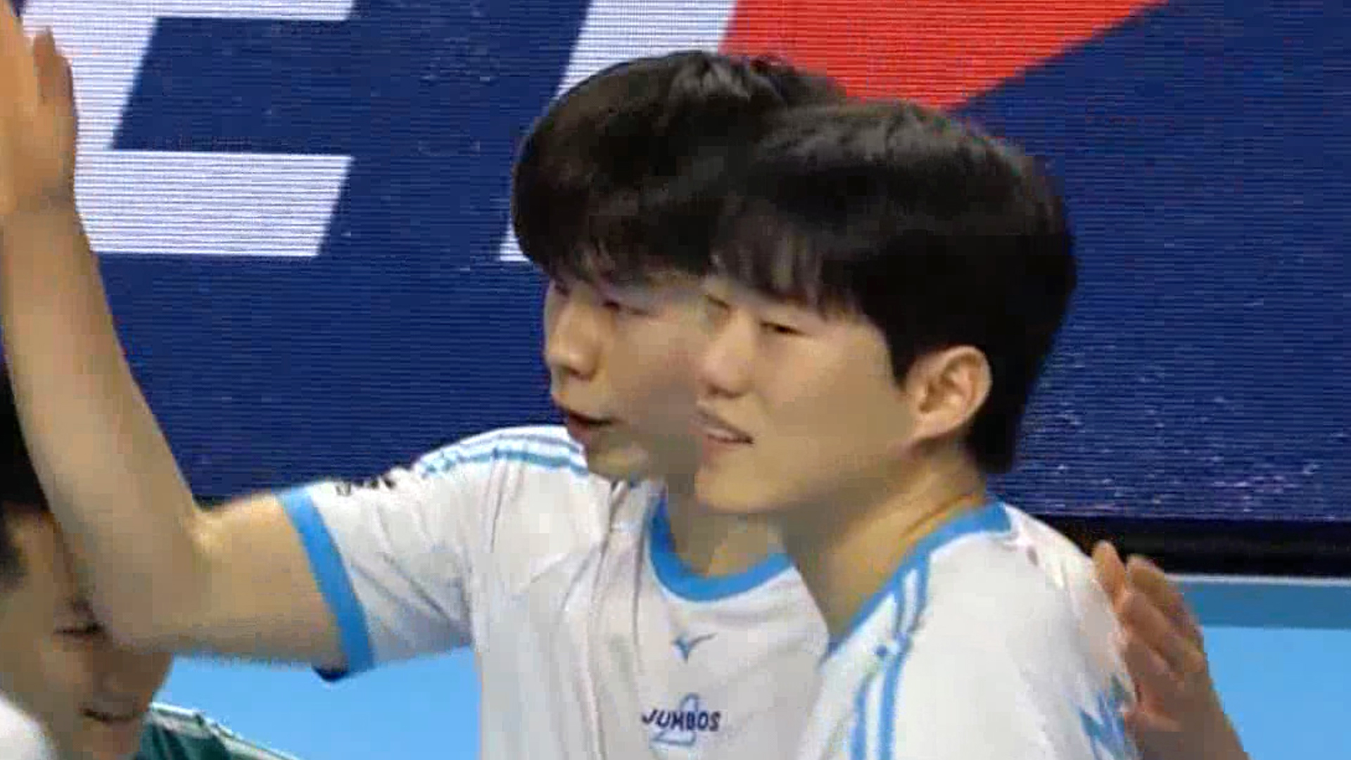 '연패는 없다!' 대한항공, 현대캐피탈 상대로 셧아웃 승리!