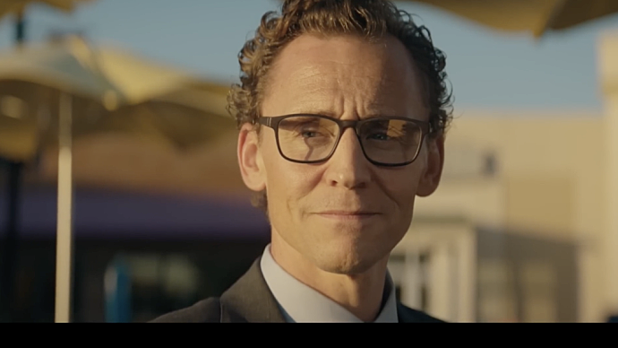 Tom Hiddleston's Year-End Movie [The Life of Chuck]