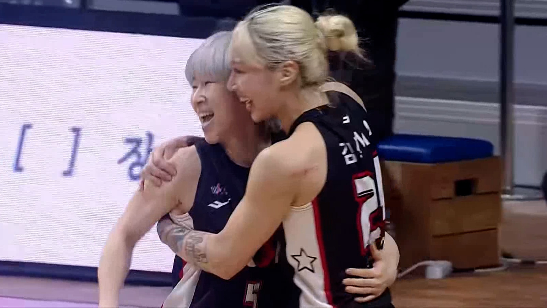 '투혼의 BNK!' 체력적 열세에서 값진 승리를 거둔 BNK 썸