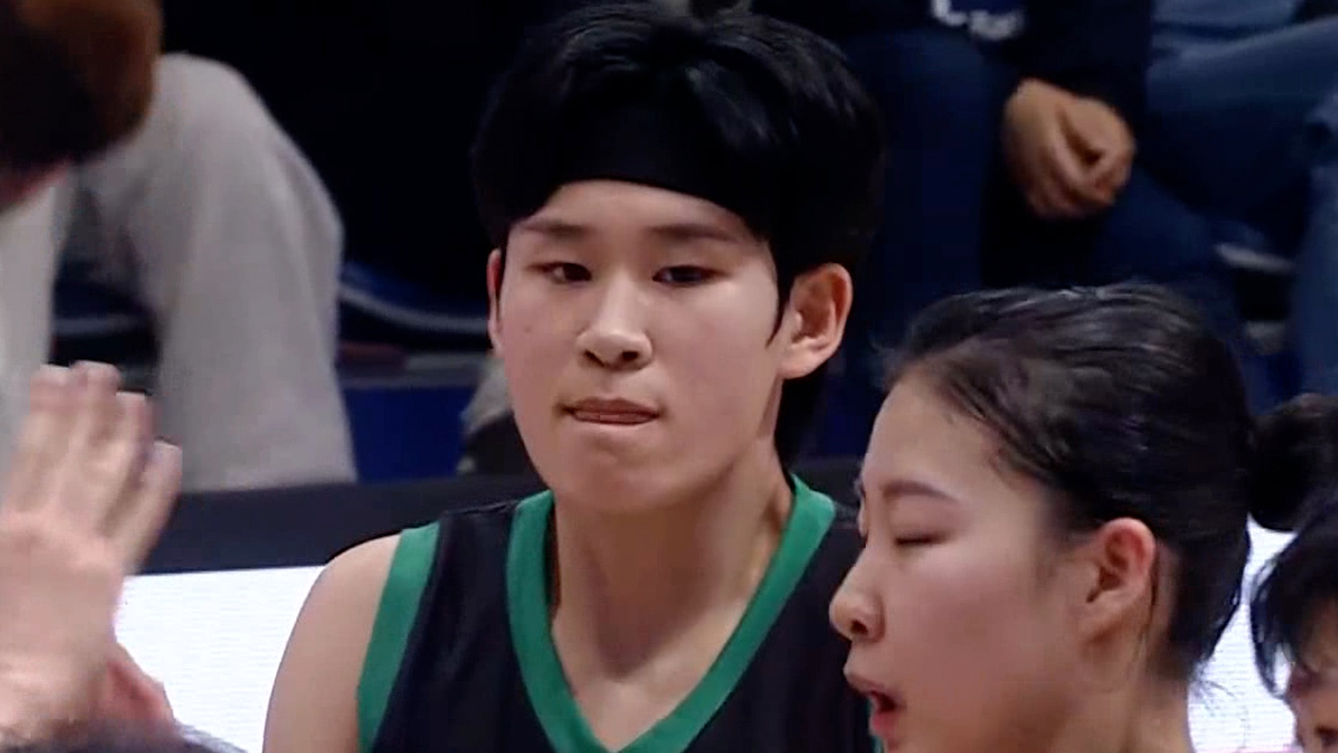 '1위 굳힌다' 하나은행, 신한은행 상대로 33점차 완승!