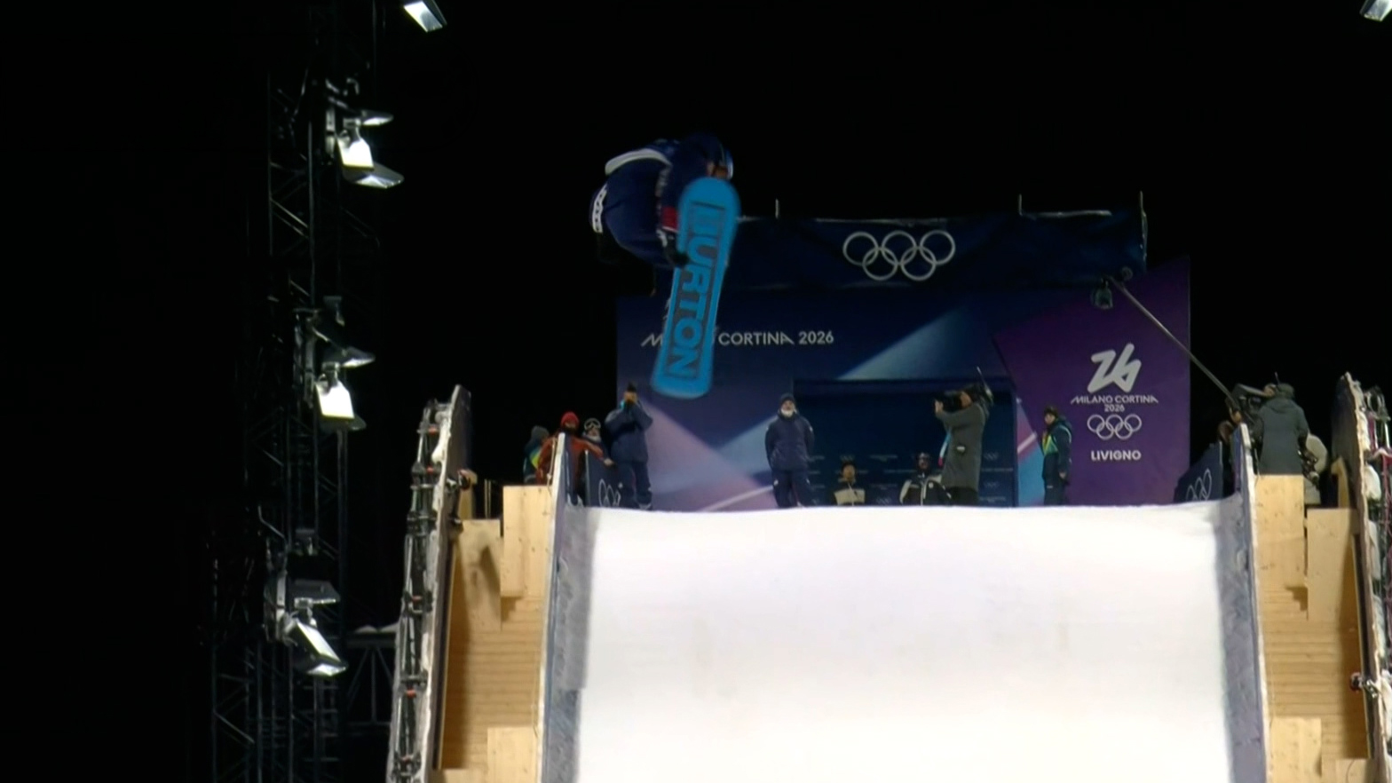 '1차 시기부터 다섯 바퀴 반!' 완벽한 점프를 보여준 제이크 칸터!