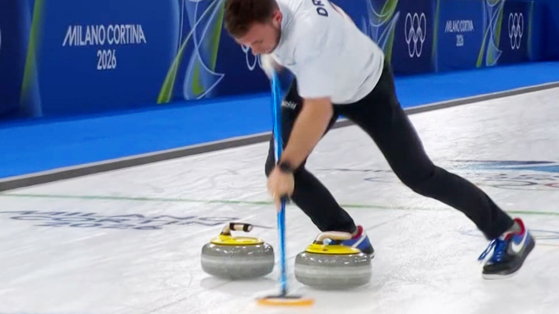 엄청난 스윕으로 눈길을 끄는 코리 드롭킨