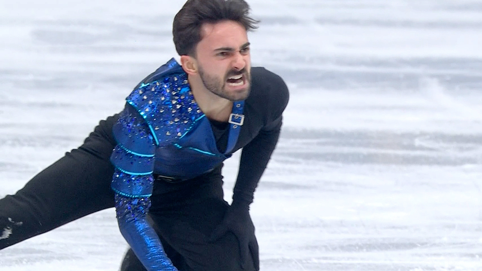 '창의적인 연출!' 케빈 에이모즈의 강렬한 연기!