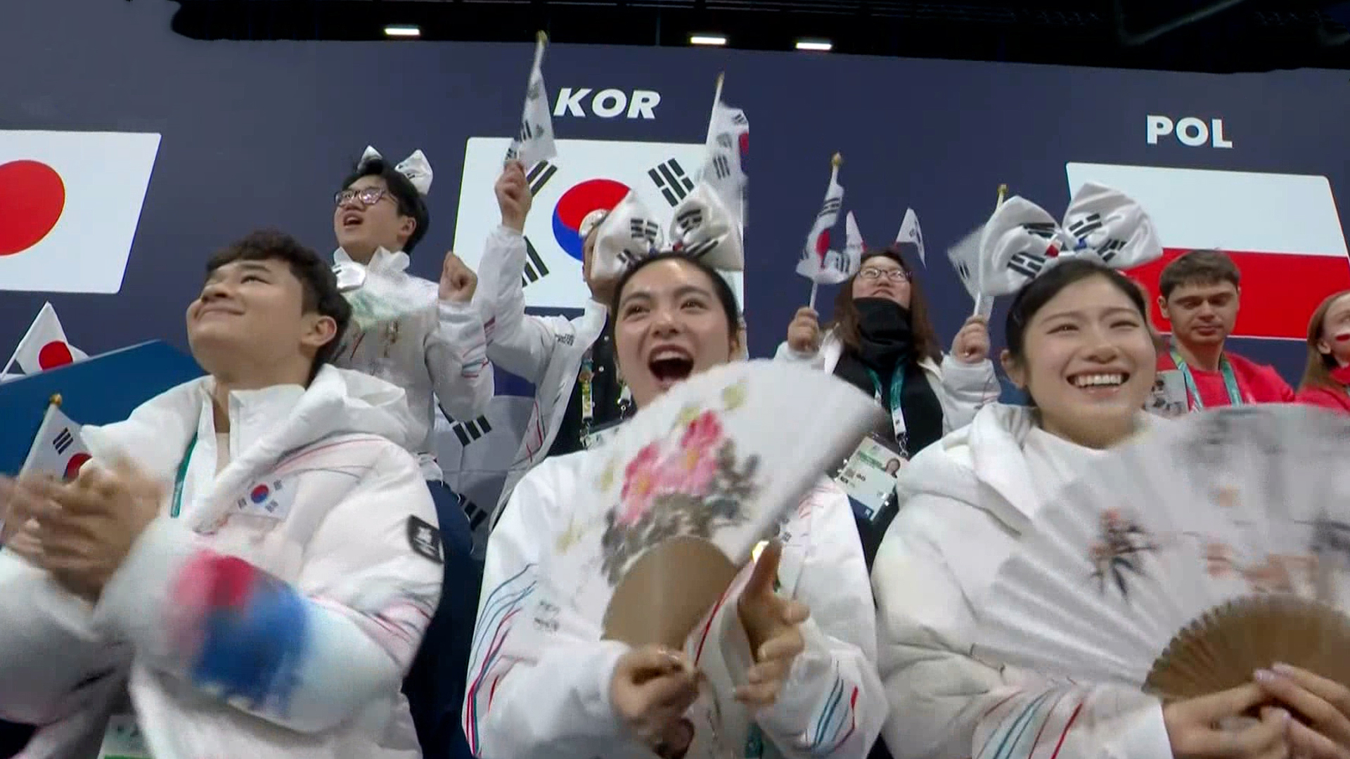 '동료들의 열정적인 응원!' 차준환을 응원하는 팀 코리아!