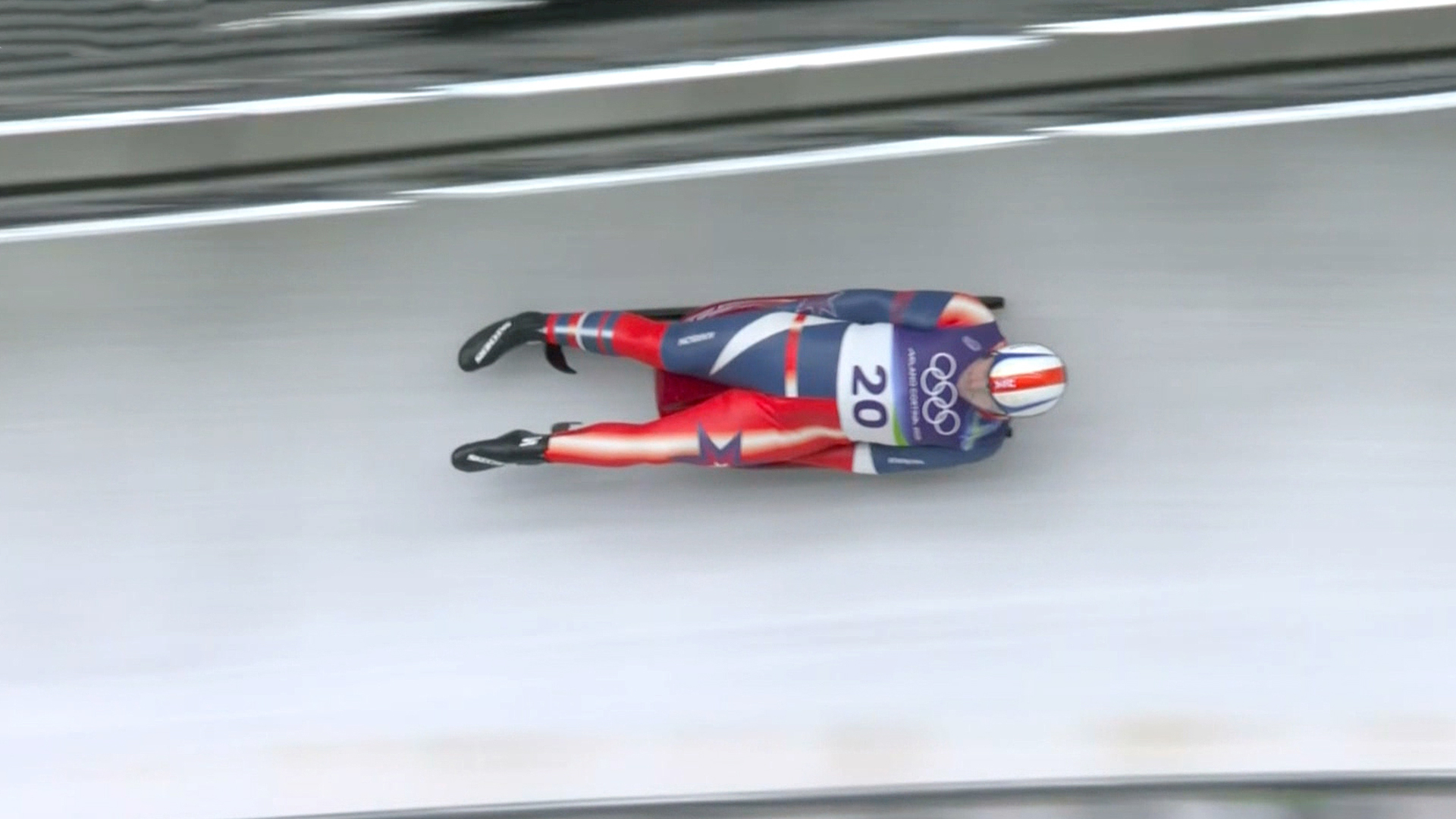 전복 위기를 가까스로 넘기는 매튜 그레이너!