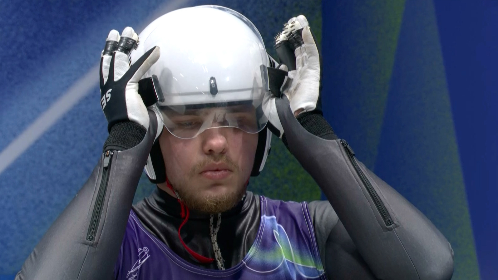 개인 중립 자격으로 경기에 출전하는 파벨 레필로프