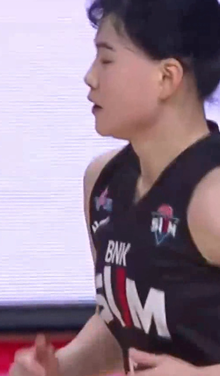 '저돌적' 이소희의 완벽한 돌파 득점