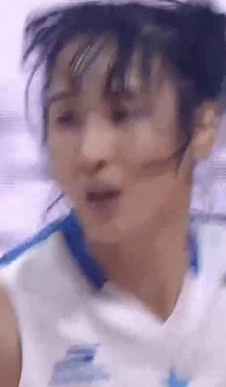 '딸깍' 가볍게 연속 득점 성공하는 김단비