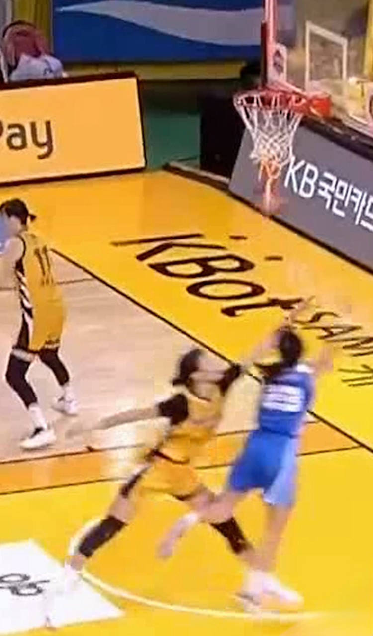 샷클락 버저비터 성공시키는 김단비