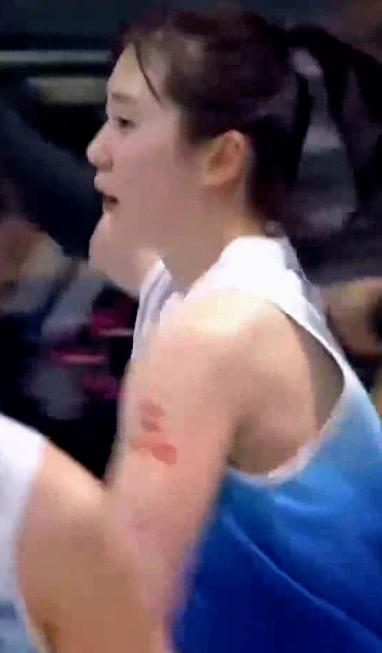 과감하게 돌파해서 득점하는 신이슬