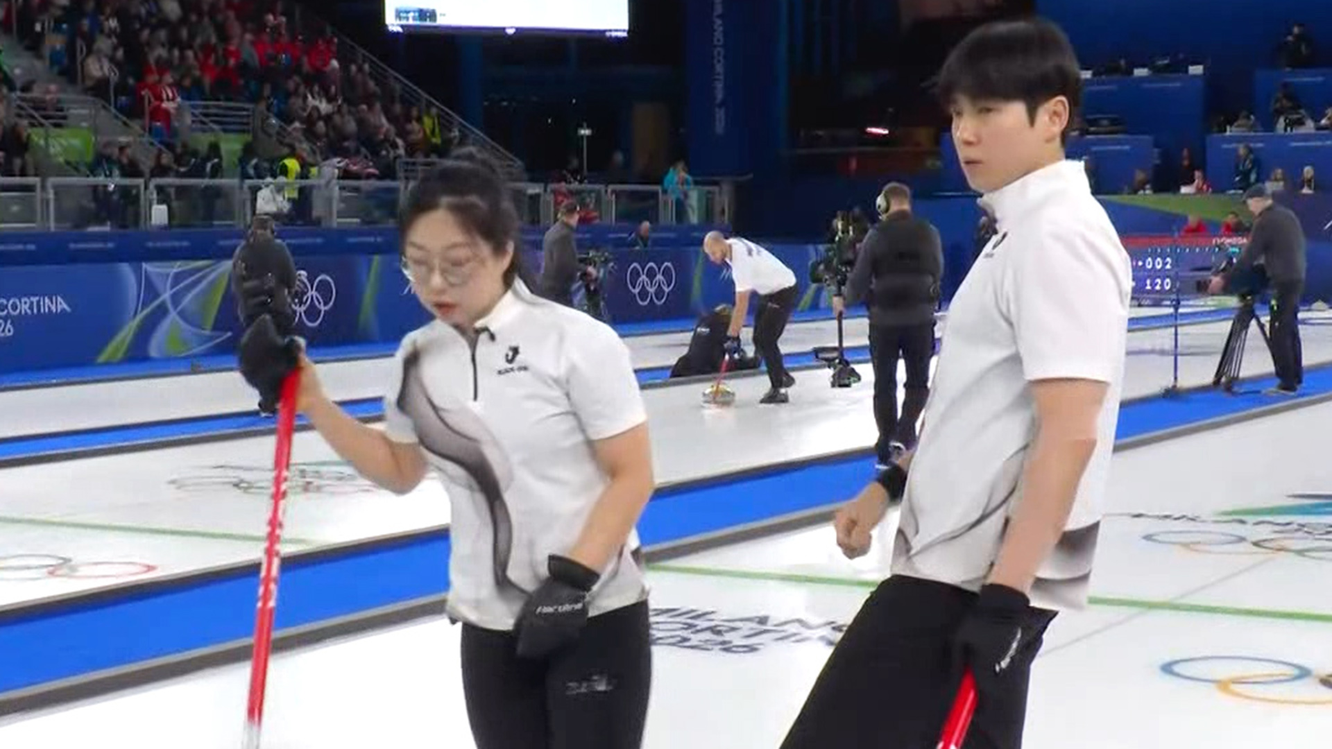 침착하게 1점 획득하며 전반 끝낸 대한민국