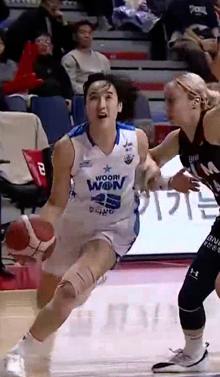 '재역전' 다시 역전에 성공하는 김단비