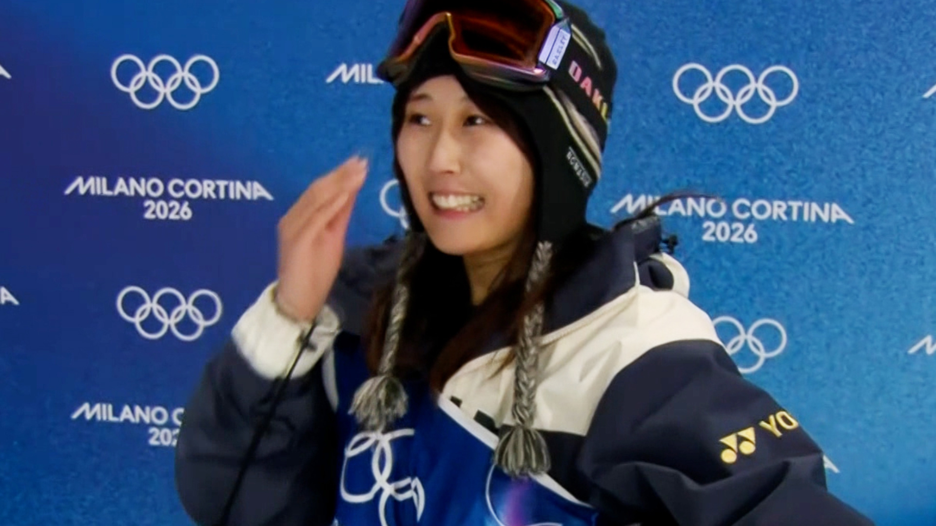 '엄청난 비거리!' 머리까지 흔들리는 충격을 버텨낸 무라세 코코모