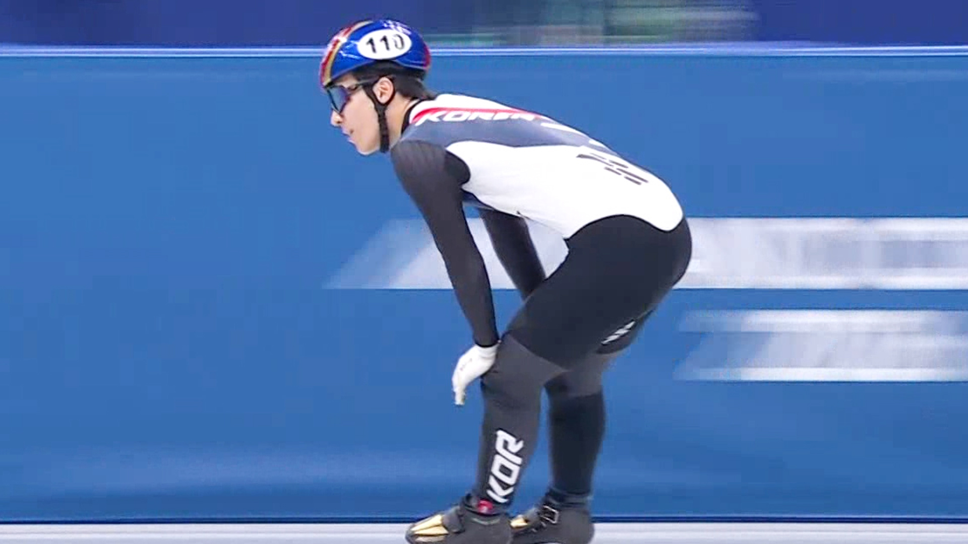 '필살기 사용!' 준준결승 진출하는 황대헌