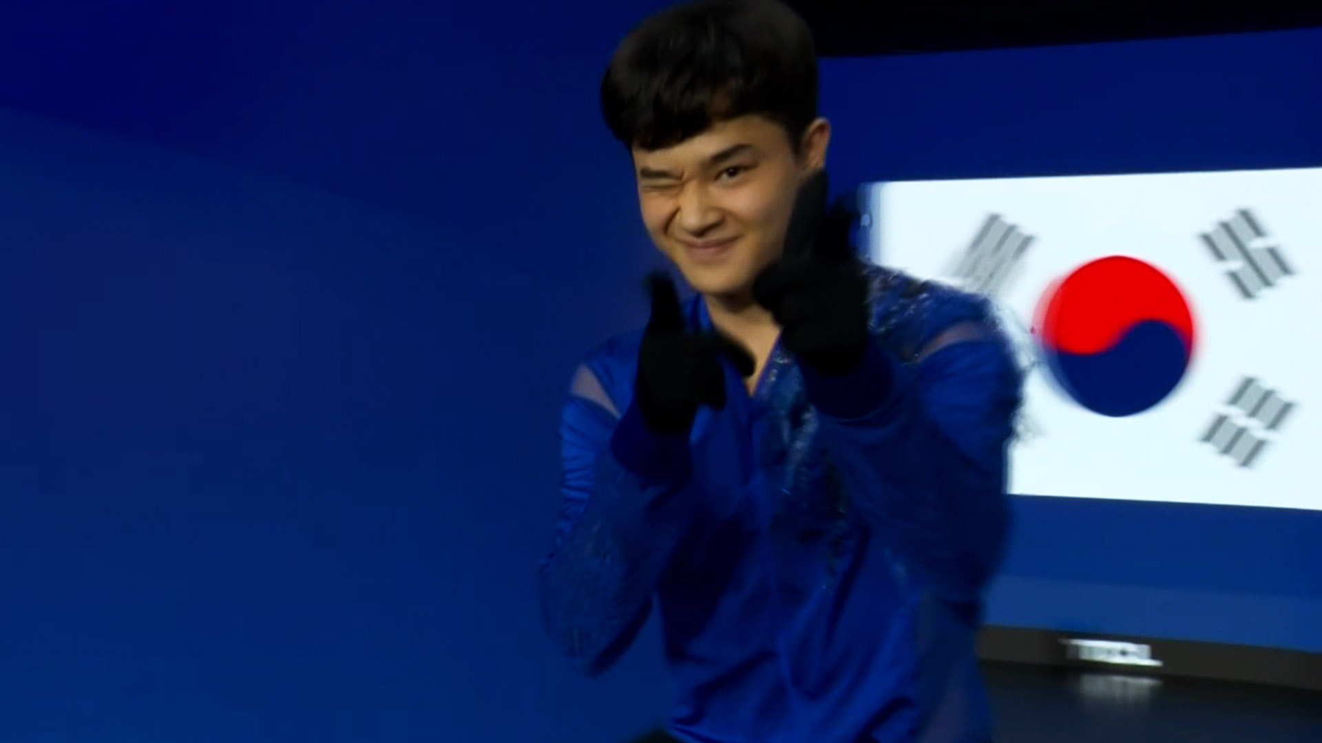 '빵야 빵야' 자신감 넘치는 모습으로 등장하는 김현겸