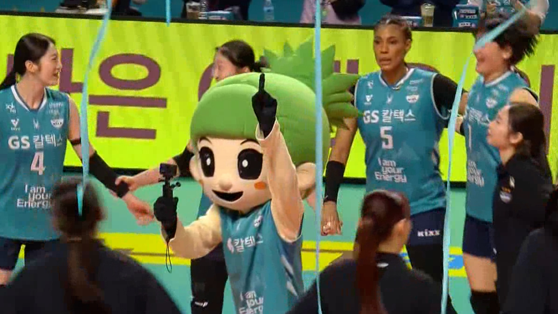 '연승 가도' 4연승 질주하며 4위로 올라서는 GS칼텍스