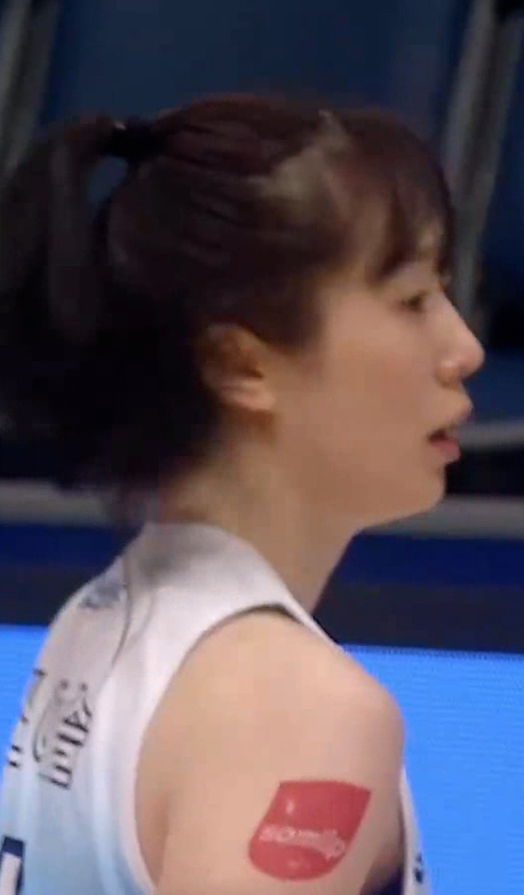 '무서운 외곽' 계속해서 3점포로 공략하는 신한은행