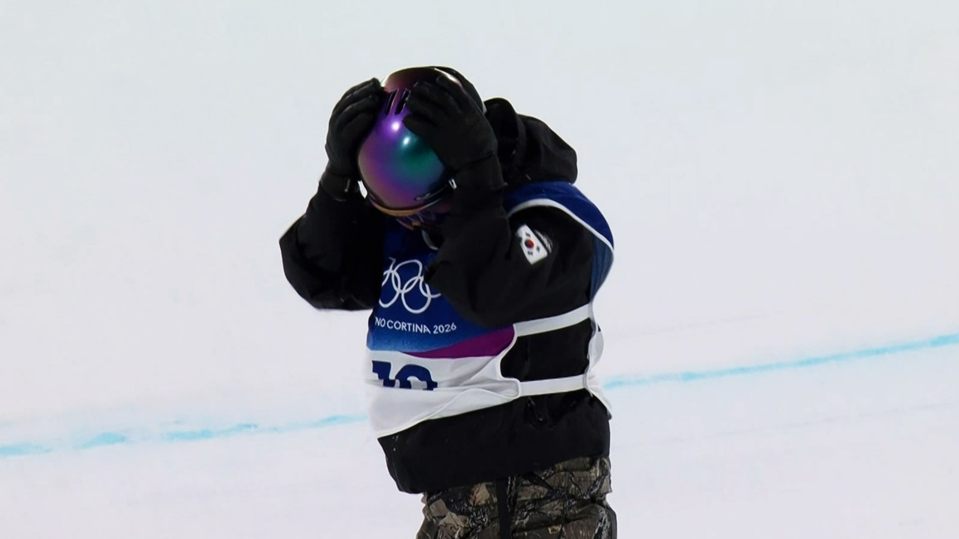 '조금 약했다' 머리를 치며 아쉬워하는 김건희