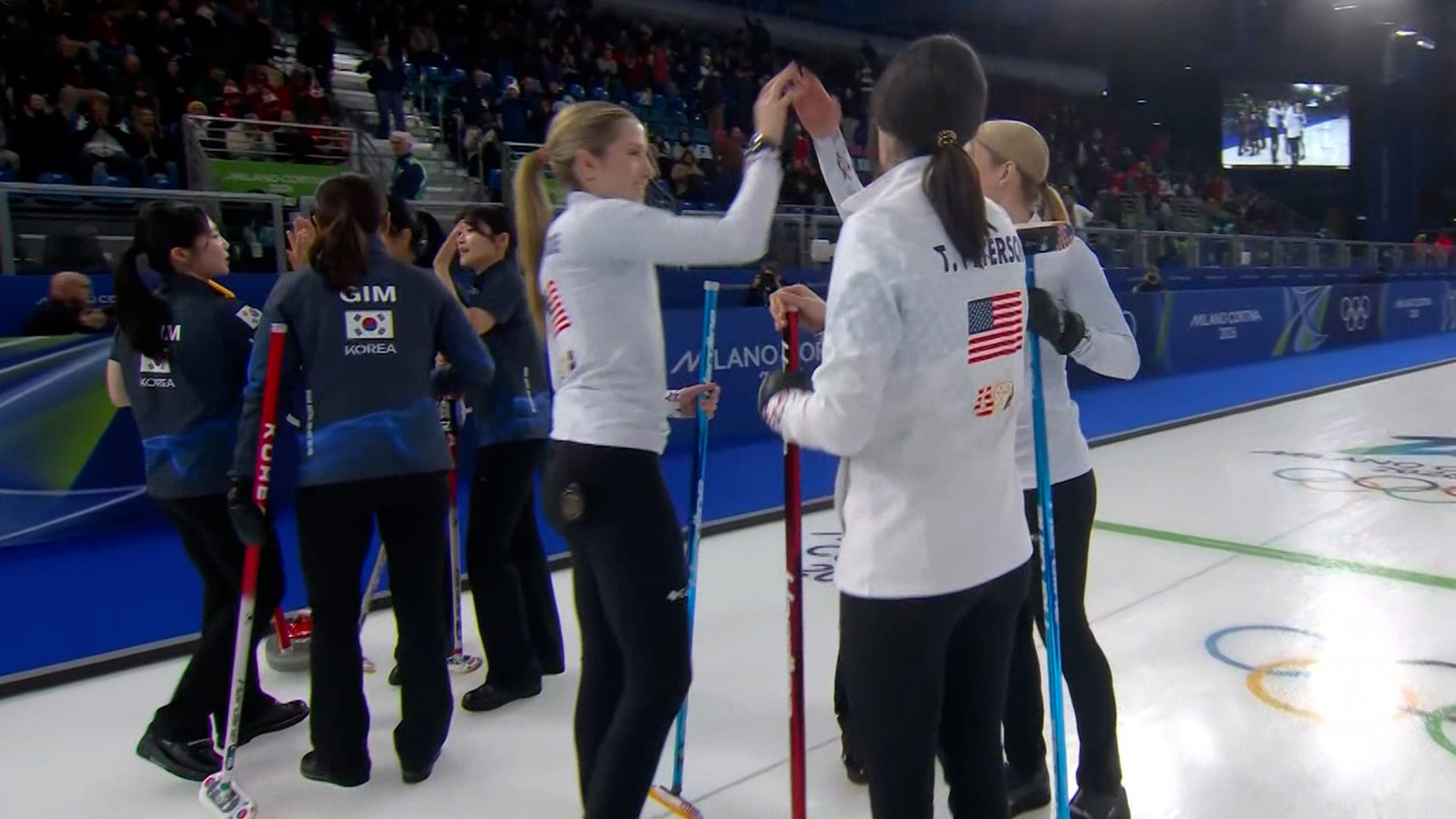 '아쉽다' 마지막 샷이 빗나가며 결국 승리하는 미국