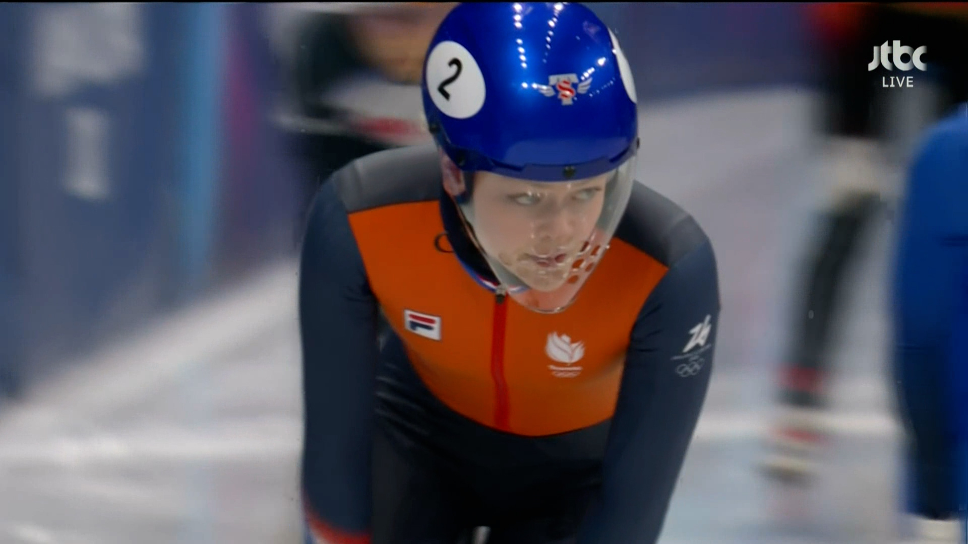 '현 랭킹 1위!' 가볍게 선두로 들어오는 잔드라 벨제부르!