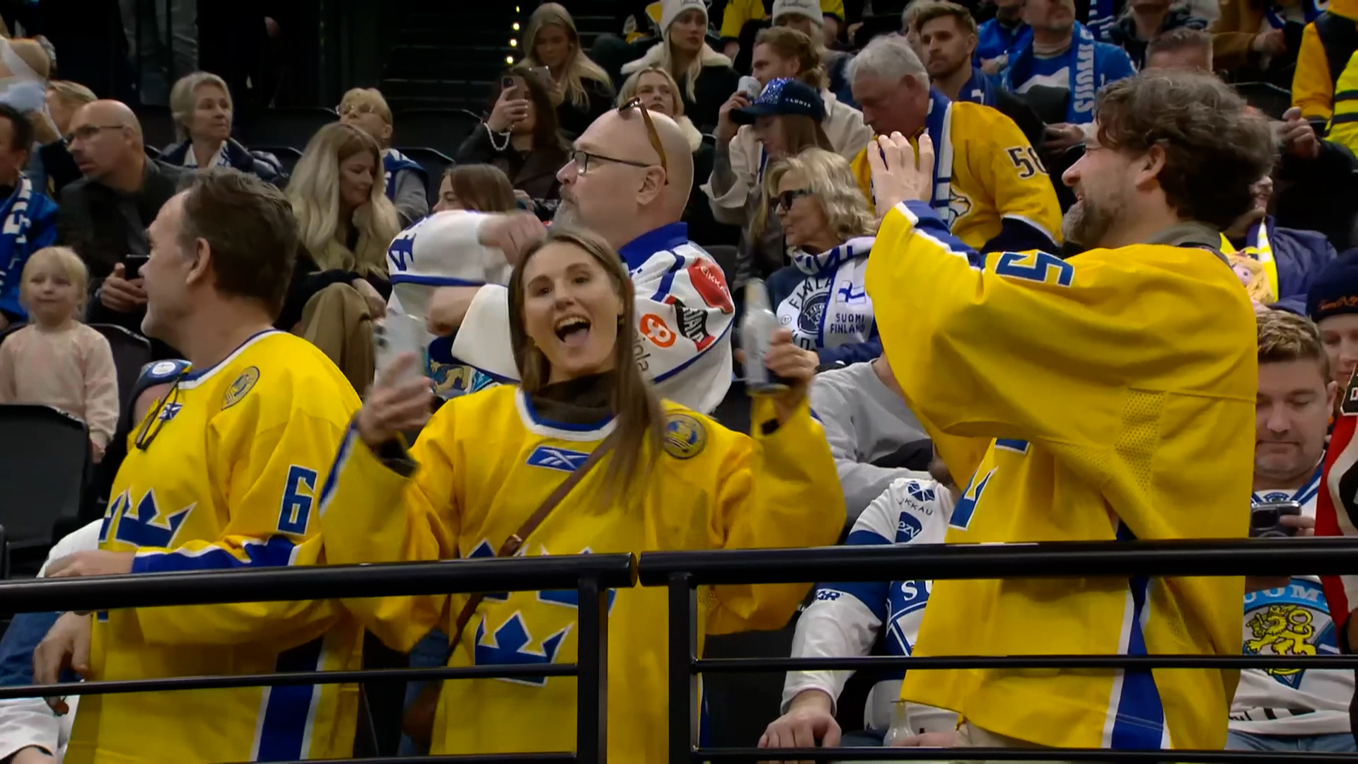 '핀란드 vs 스웨덴!' 뜨거운 북유럽 더비의 현장!