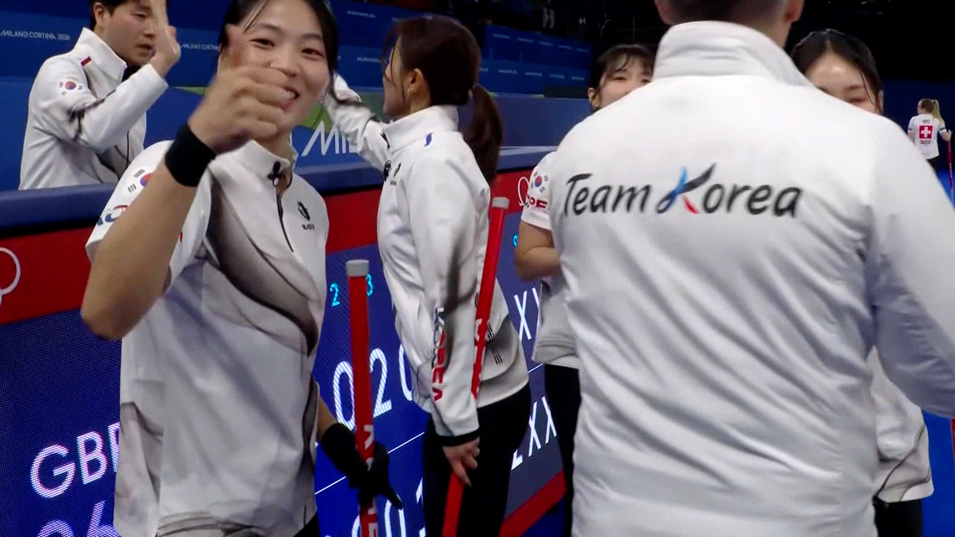 '경기 종료!' 2점을 스틸 하며 경기를 끝내는 대한민국