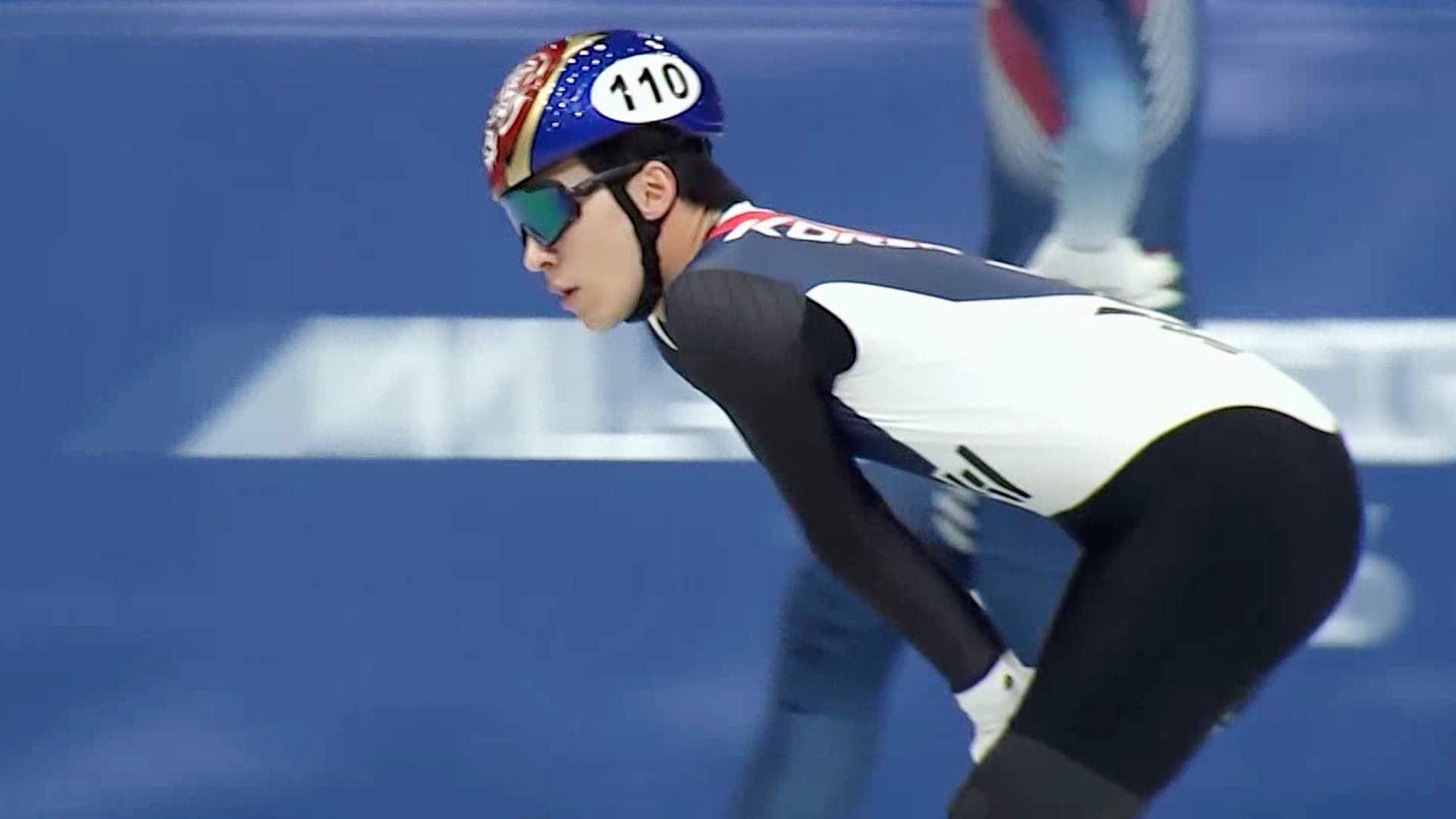 '압도적인 1위!' 준결승에 진출하는 황대헌