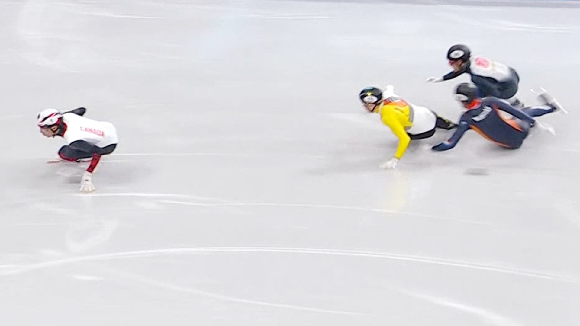 '엄청난 변수' 3명이 넘어진 1조의 레이스