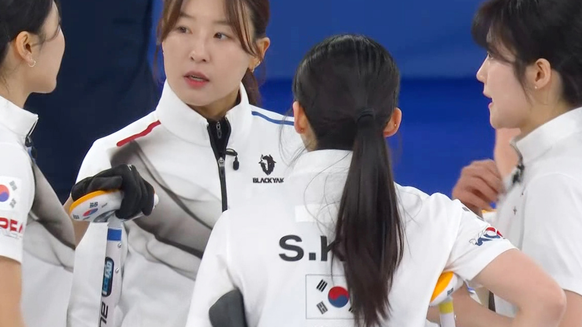 '2엔드, 1점 스틸!' 4 대 0으로 앞서가는 대한민국