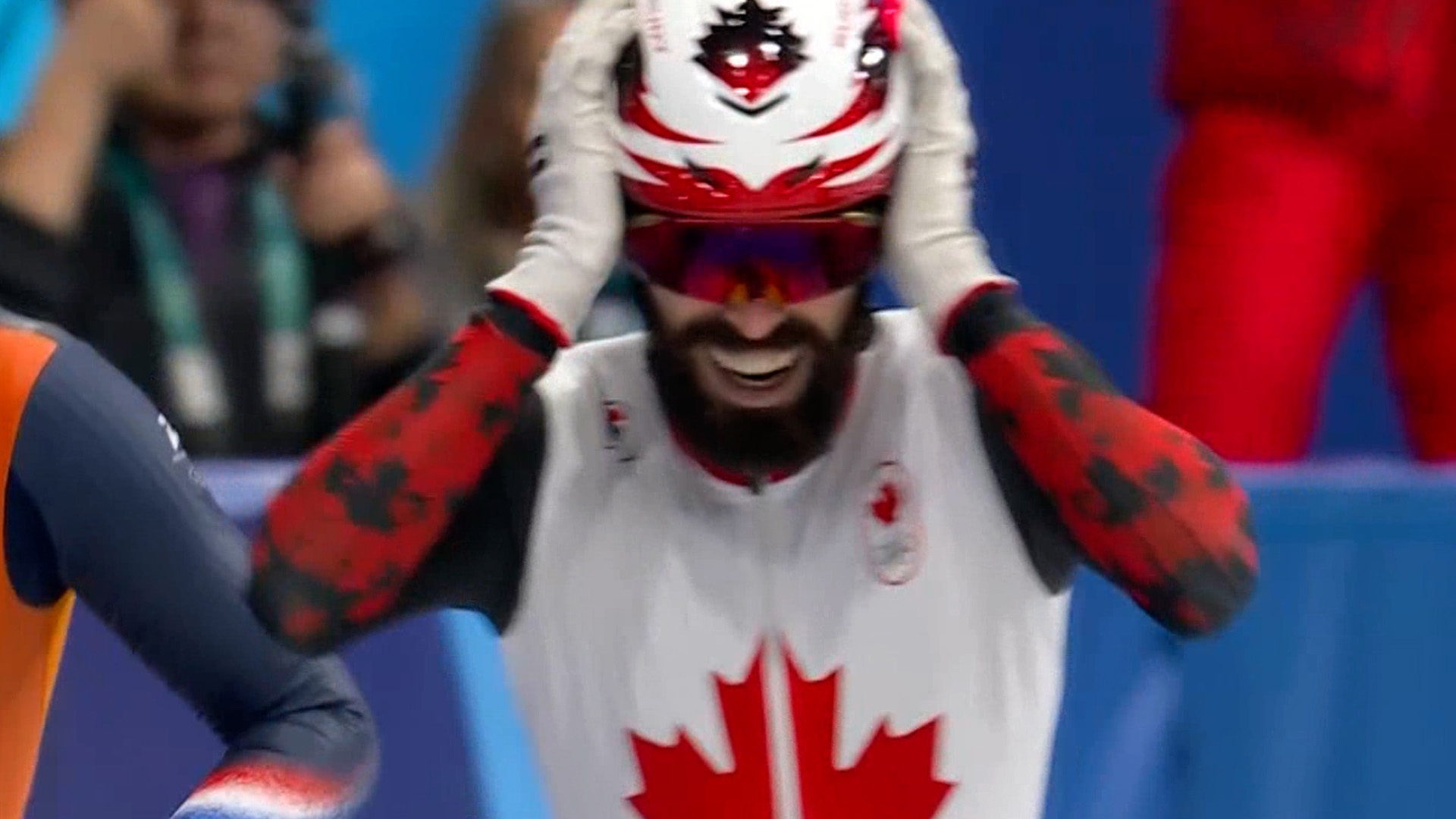 ‘초반에 끝난 승부!’ 남자 500m 금메달의 주인은 스티븐 뒤부아